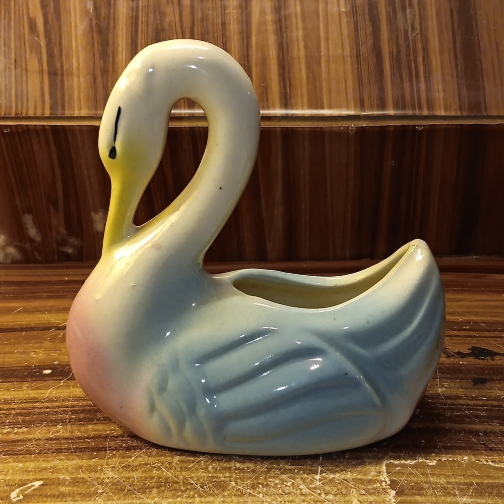Vintage Shawnee glazed pottery swan planter